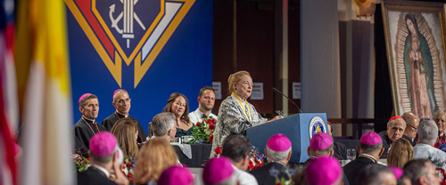 Mary Ann Glendon, former U.S. ambassador to the Holy See, addresses attendees of the annual States dinner after receiving the Gaudium et Spes Award on Aug. 5.