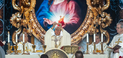 Supreme Chaplain Archbishop William Lori elevates the Eucharist during the Memorial Mass on the final day of the 143rd Supreme Convention, Aug. 7