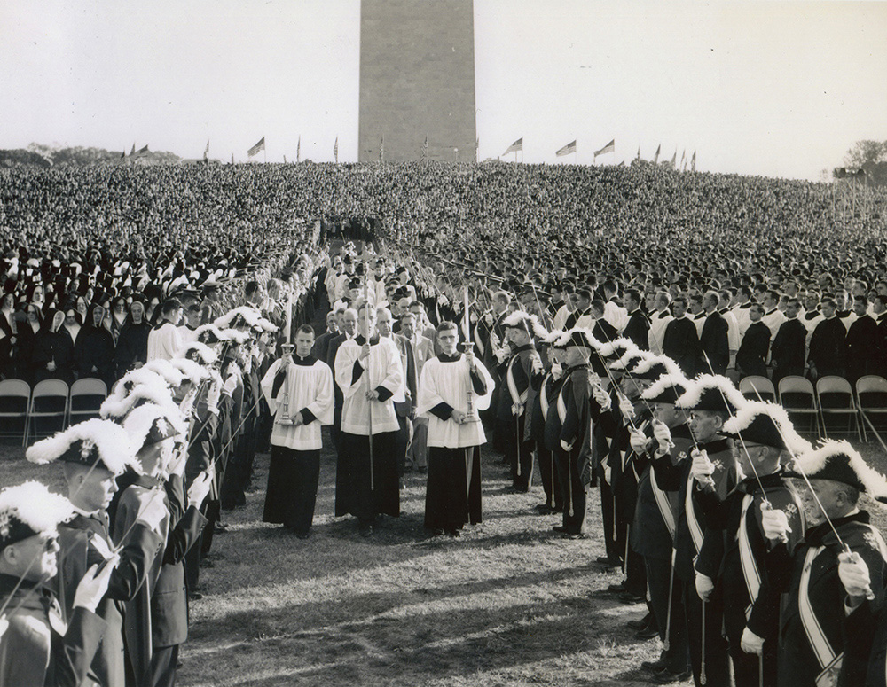 Fourth Degree honor guard stands at attention during a Marian Year Mass in Washington, D.C., Oct. 24, 1954. (Knights of Columbus Multimedia Archives)