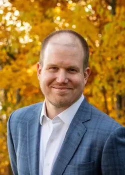 Anthony Pienta Headshot.jpg