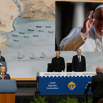 Arizona State Deputy Thomas Kato reads the letter of greeting from the 142nd Supreme Convention to Pope Francis