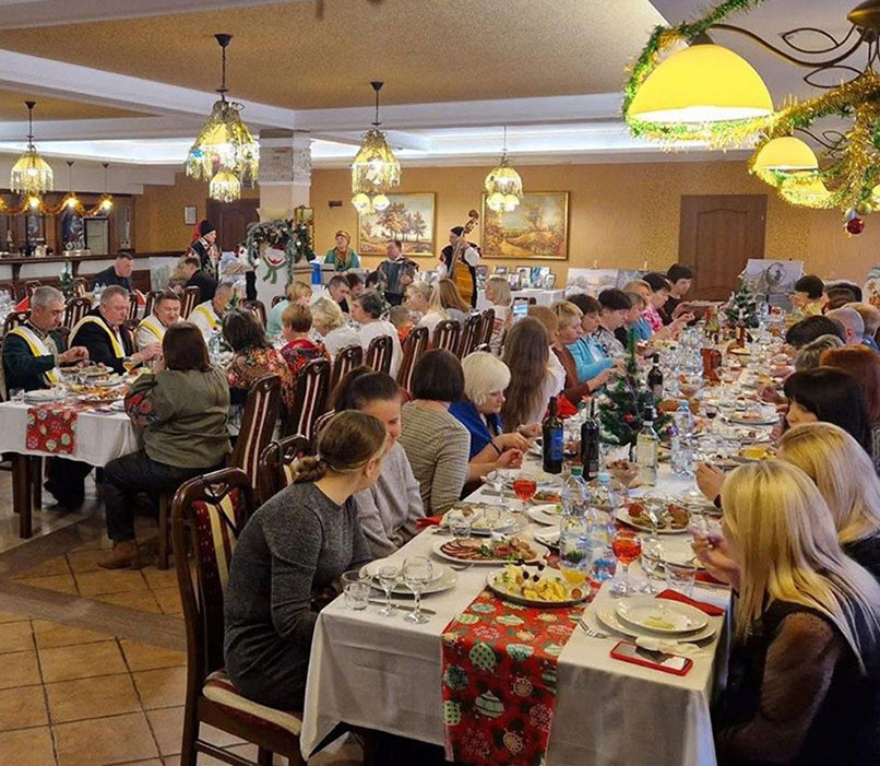 The Knights of Columbus organize Christmas celebrations for orphans and widows in Ukraine.