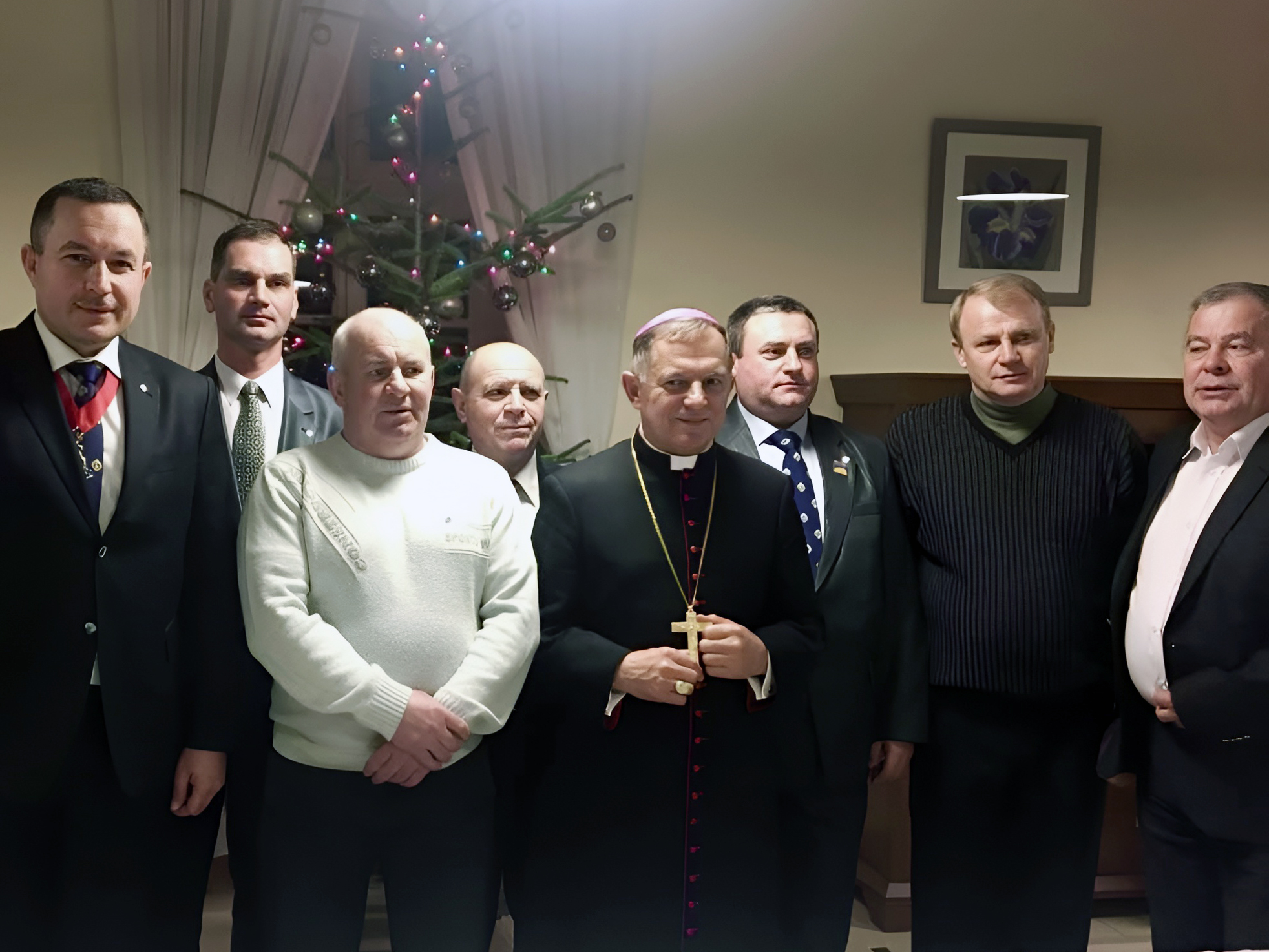 Knights from Lviv councils during a Christmas visit with Archbishop Mieczysław Mokrzycki in Lviv.
