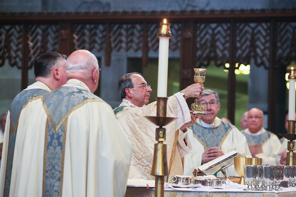 Supreme Chaplain Archbishop William Lori has composed a prayer for family consecration.
