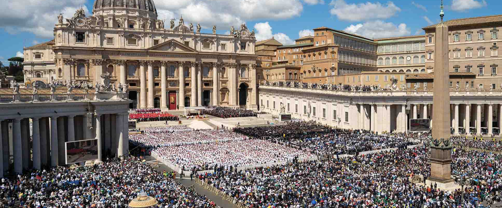 More than 250,000 mourners attend the funeral Mass of Pope Francis on April 26, 2025