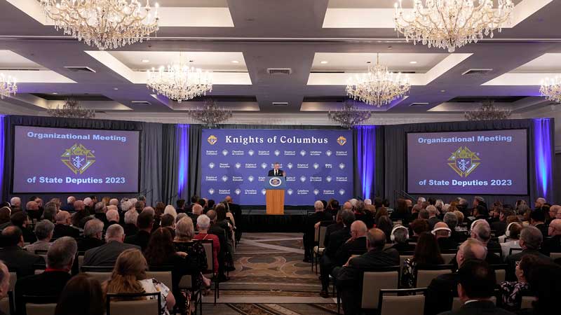 Supreme Knight Patrick Kelly delivers his keynote address to KofC leaders at the Organizational Meeting of State Deputies on June 9 in New Haven, Conn.