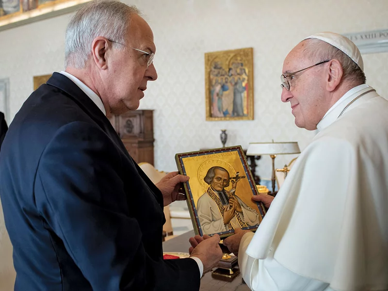 Supreme Knight Carl Anderson presents Pope Francis with an icon of St. Jean Vianney on Feb. 28, 2019. The image of the Cur&eacute; of Ars was commissioned by the Order as part of a  KofC-sponsored pilgrimage of the saint&rsquo;s incorrupt heart throughout the United States and Canada. Vatican Media