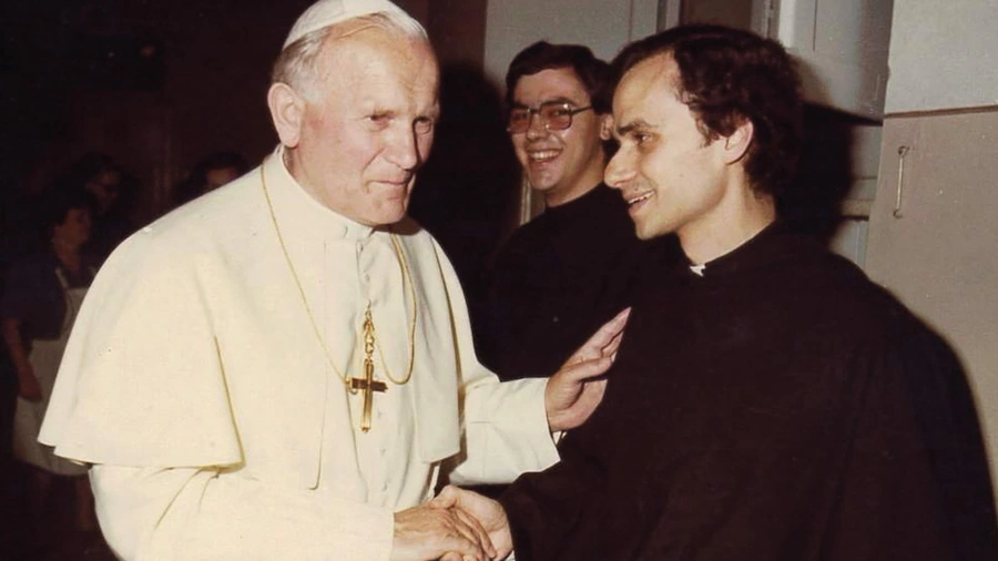 PopeLeo_WithJP2.jpg