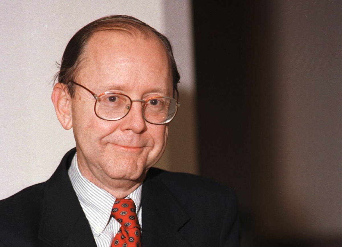 Catholic author Russell Shaw, pictured in a 1997 photo, died Jan. 6, 2026, at age 90. (OSV News photo/Nancy Wiechec)