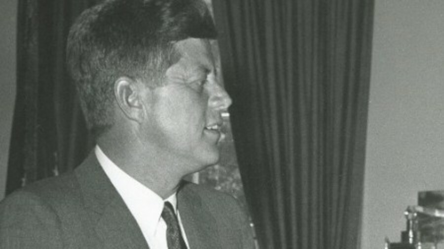 SK Hart & JF Kennedy.jpg