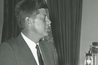 SK Hart & JF Kennedy.jpg