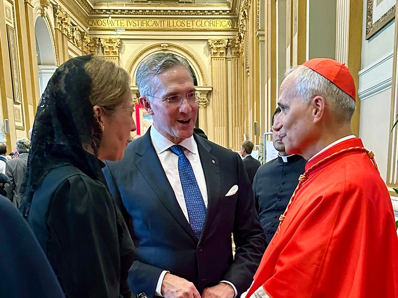 Supreme Knight Patrick Kelly and his wife, Vanessa, are pictured greeting Cardinal Robert F. Prevost &mdash; now Pope Leo XIV &mdash; in the Vatican&rsquo;s Hall of Blessings on Sept. 30, 2023, following his creation as a cardinal. (Knights of Columbus Photo)
