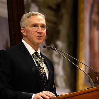 Supreme Knight Patrick Kelly offers closing remarks Feb. 22 following the Exemplification of Patriotism and knighting ceremony at St. Patrick’s Cathedral, marking the 125th anniversary of the Knights.