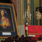 The Order’s Sacred Heart pilgrim icon is displayed during a Holy Hour at St. Mary’s Church in New Haven, Conn.