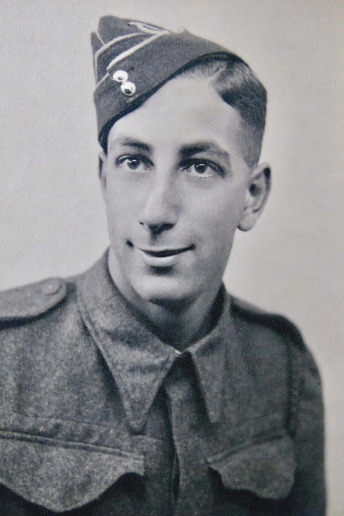 Gordon Schottlander is pictured after enlisting in the British army at age 17.