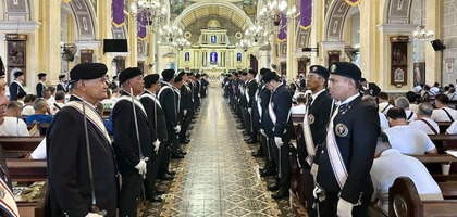 Fourth Degree Knights from several Luzon South assemblies provide an honor guard for Mass at San Bartolome Church in Malabon City following the jurisdiction’s Walk for Life. More than 2,500 people, including members of nearly 100 councils, participated in the event, which was reportedly the largest March for Life organized by Filipino Knights this year.