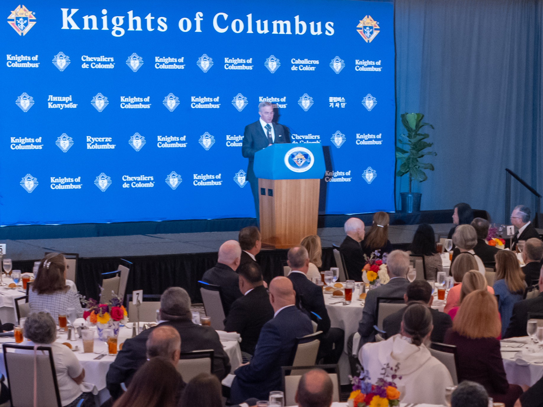 Supreme Knight Patrick Kelly delivers his keynote address at the 2025 Organizational Meeting of State Deputies