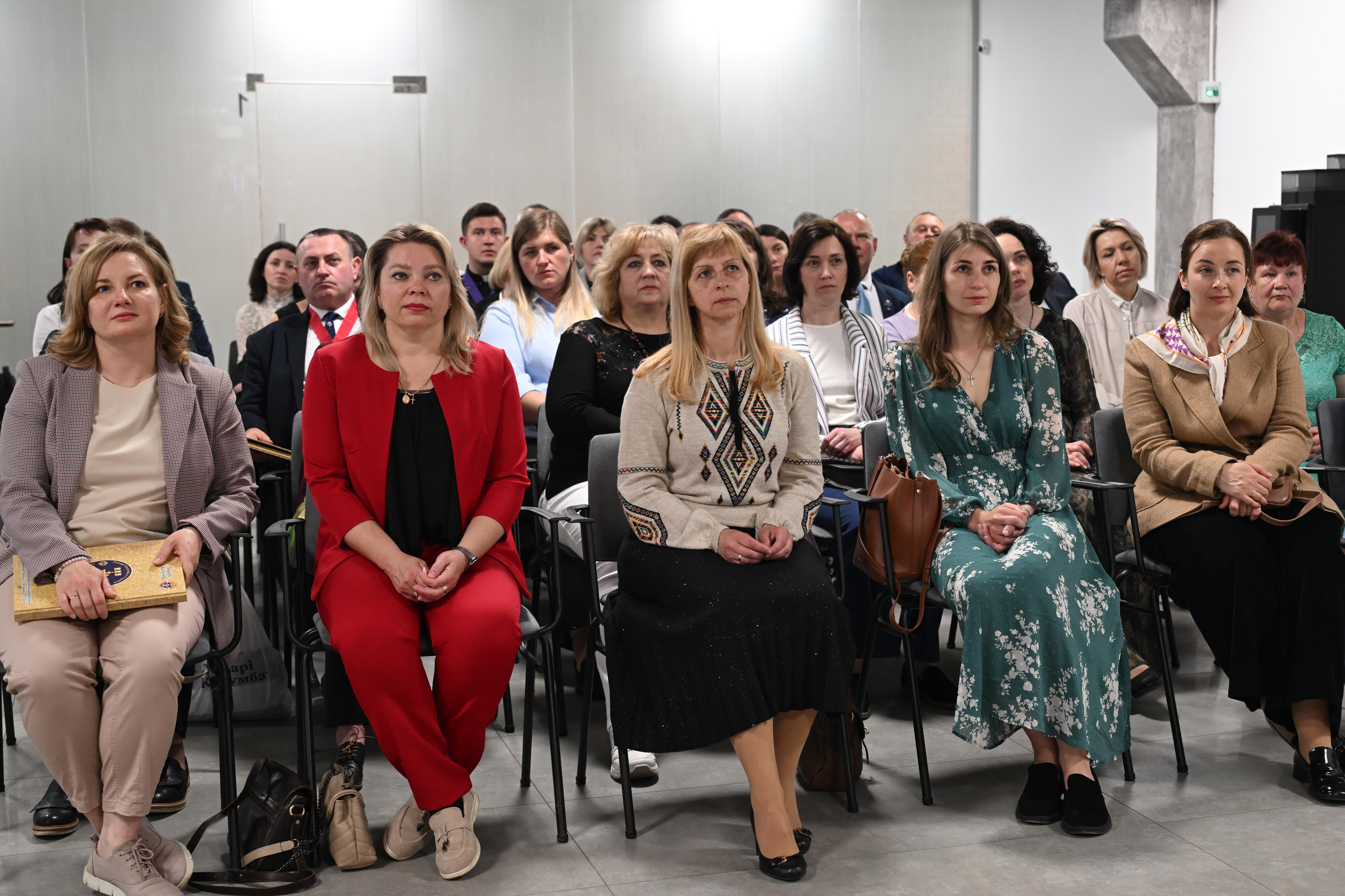 Supportive Wives_3.jpg