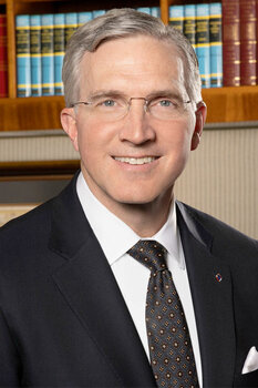 Supreme Knight Patrick Kelly portrait - Photo by Michael Collopy