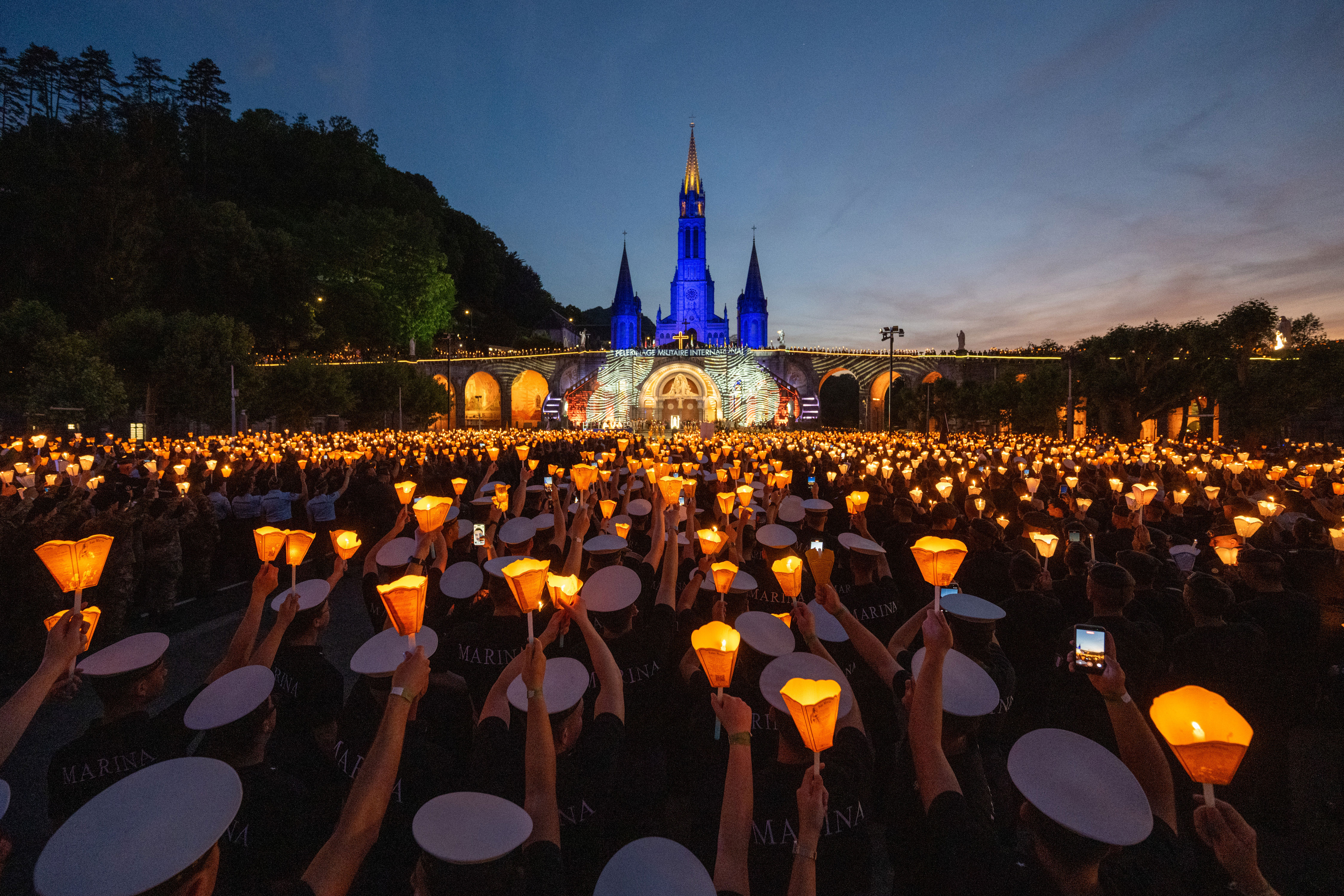 candles-at-lourdes.jpg