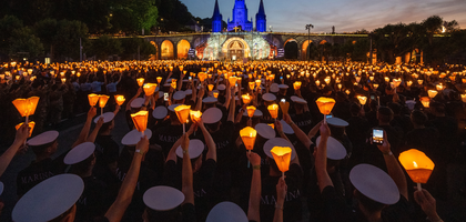 candles-at-lourdes.jpg