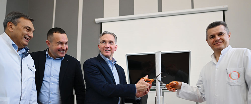 Supreme Knight Patrick Kelly and Dr. Fedir Yurochko cut the ribbon on a donated endoscopic device during the supreme knight’s visit to Okhmatdyt Children’s Hospital in Lviv