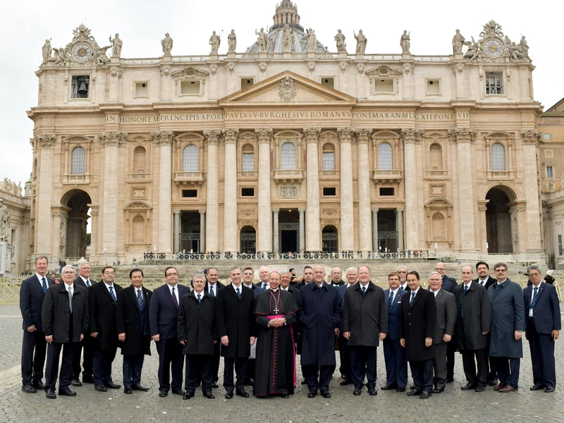 The Knights of Columbus Board of Directors and senior staff stand before the fa&ccedil;ade of St. Peter&rsquo;s Basilica, which was renovated in the 1980s with the Order&rsquo;s support.