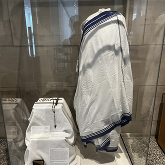 mother-teresa-artifacts-habit.JPG